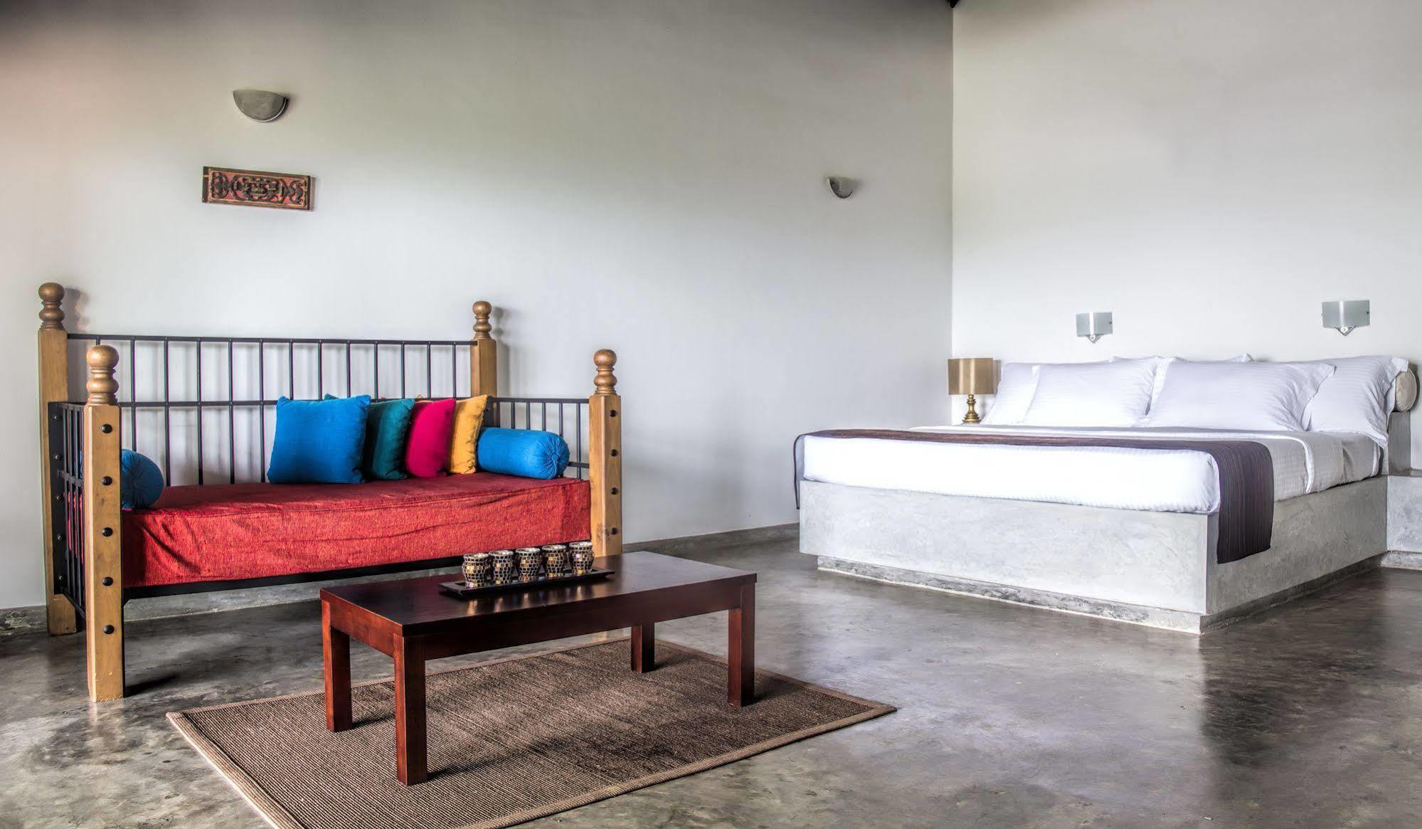 The Lagoon Villa Kurana Katunayaka Extérieur photo