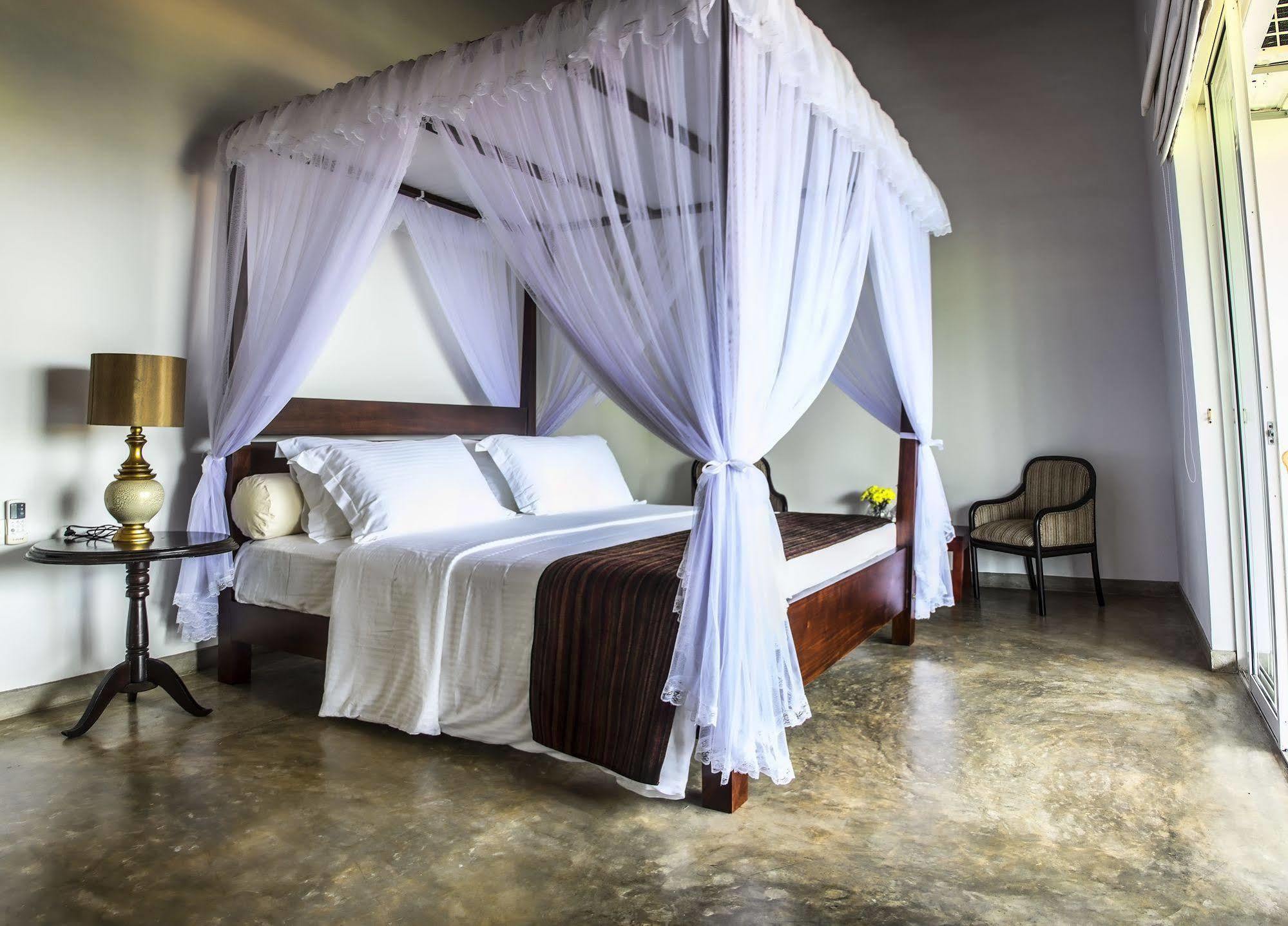 The Lagoon Villa Kurana Katunayaka Extérieur photo