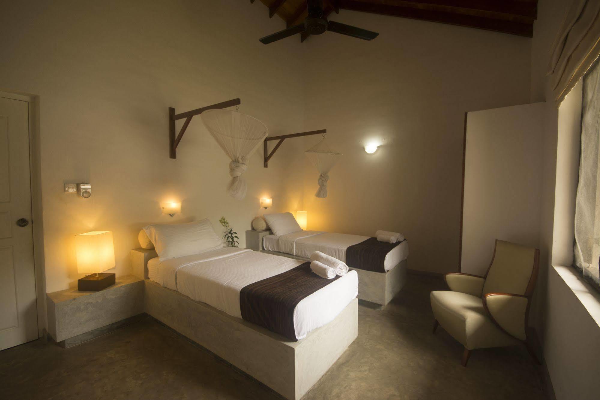 The Lagoon Villa Kurana Katunayaka Extérieur photo